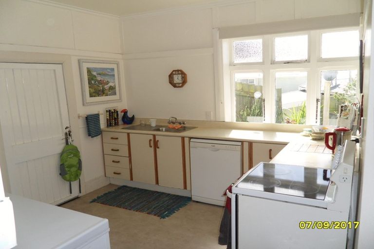 Photo of property in 480 Evans Bay Parade, Hataitai, Wellington, 6021