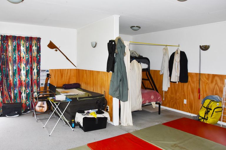 Photo of property in 37 Banks Street, Tolaga Bay, 4077