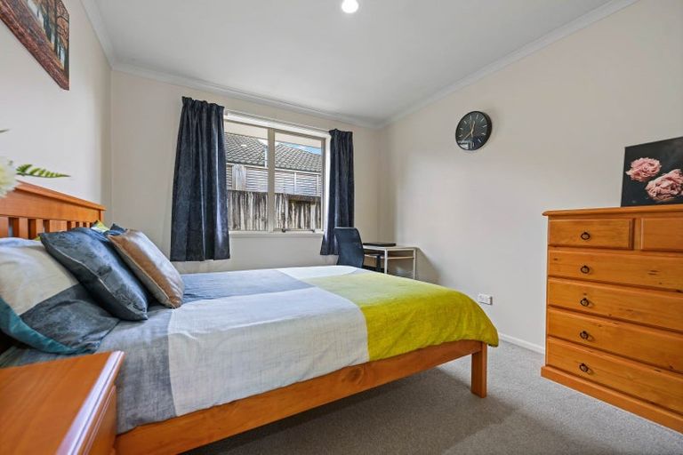 Photo of property in 6 Locksley Lane, Hamilton East, Hamilton, 3216