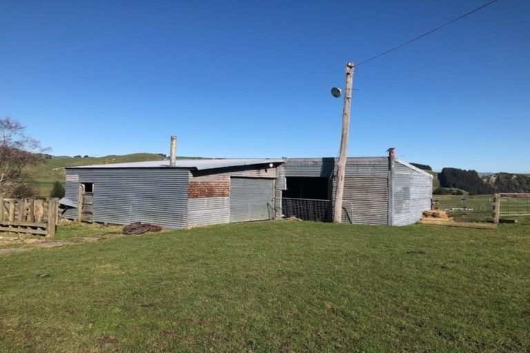 Photo of property in 1008 Cowper Road, Dannevirke, 4976