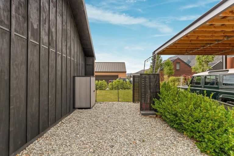 Photo of property in 19 Glenfiddich Road, Jacks Point, Queenstown, 9371