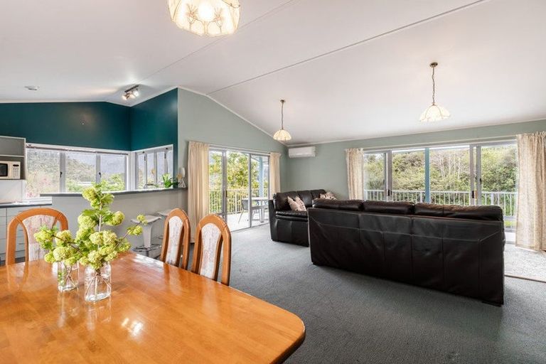 Photo of property in 1 Patton Place, Tairua, 3508