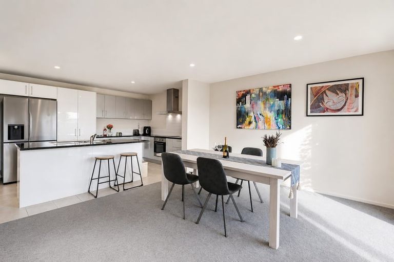 Photo of property in 9/12 Schnapper Rock Road, Schnapper Rock, Auckland, 0632