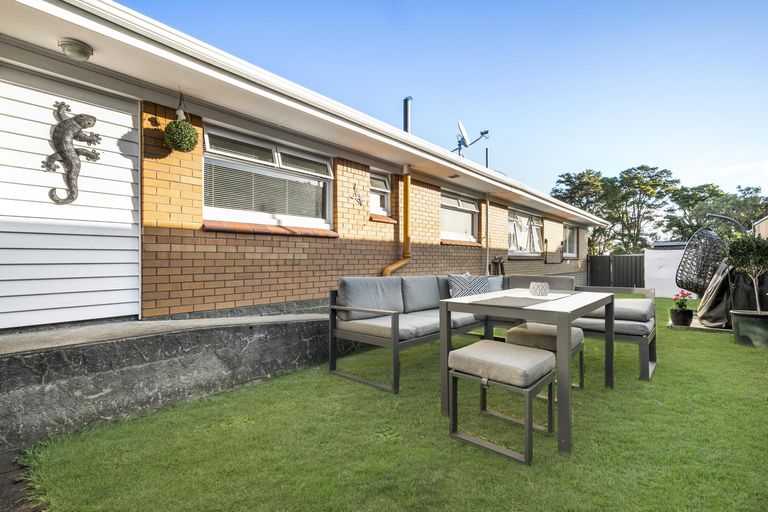 Photo of property in 5 Freshney Place, Hillpark, Auckland, 2102