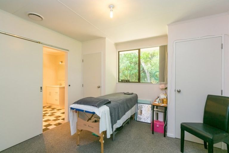 Photo of property in 12d Marina Grove, Frankleigh Park, New Plymouth, 4310