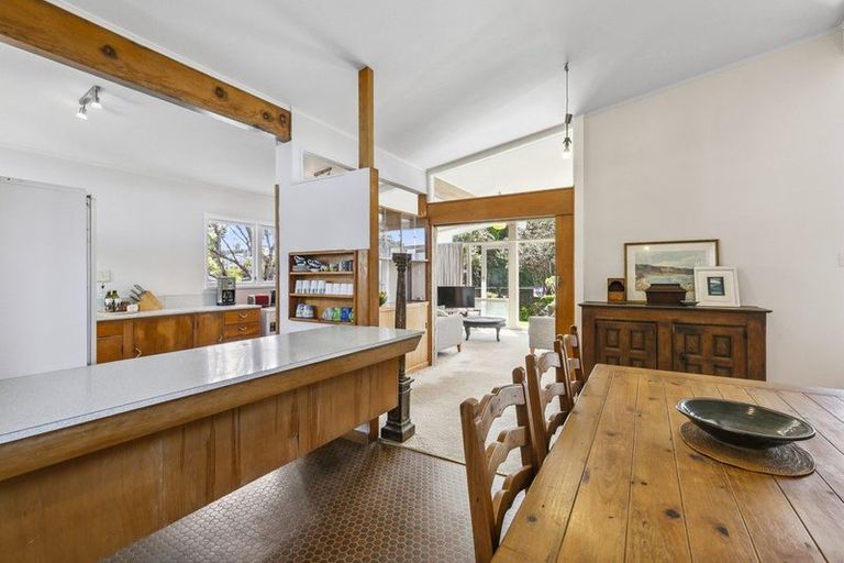 Photo of property in 2 Ontario Street, Kingston, Wellington, 6021