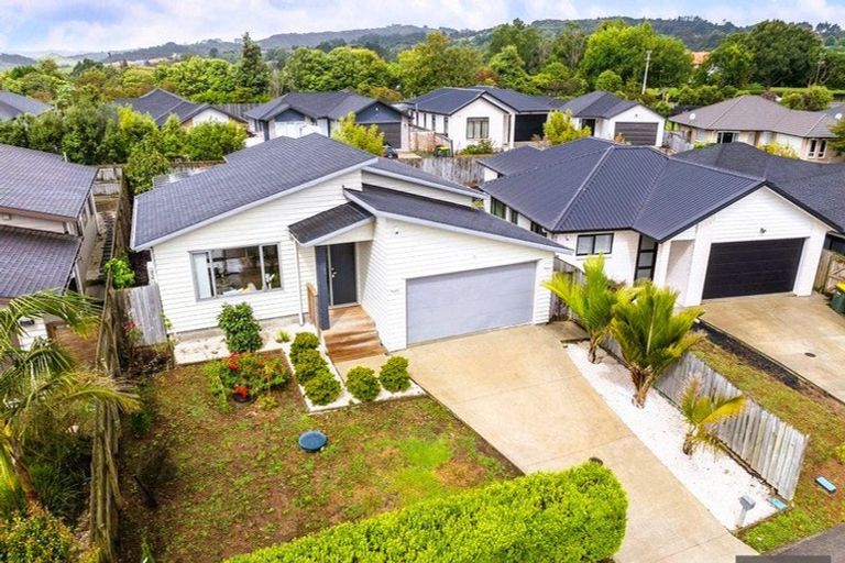 Photo of property in 13 Huahua Crescent, Papakura, 2110