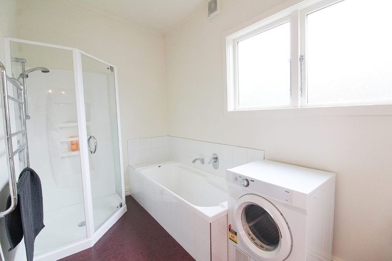 Photo of property in 35 Crosby Street, Mornington, Dunedin, 9011