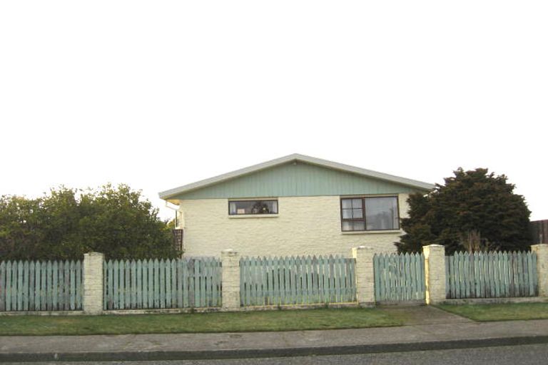 Photo of property in 8 Iona Street, Strathern, Invercargill, 9812