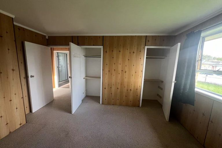 Photo of property in 2 Cranberry Place, Bucklands Beach, Auckland, 2012