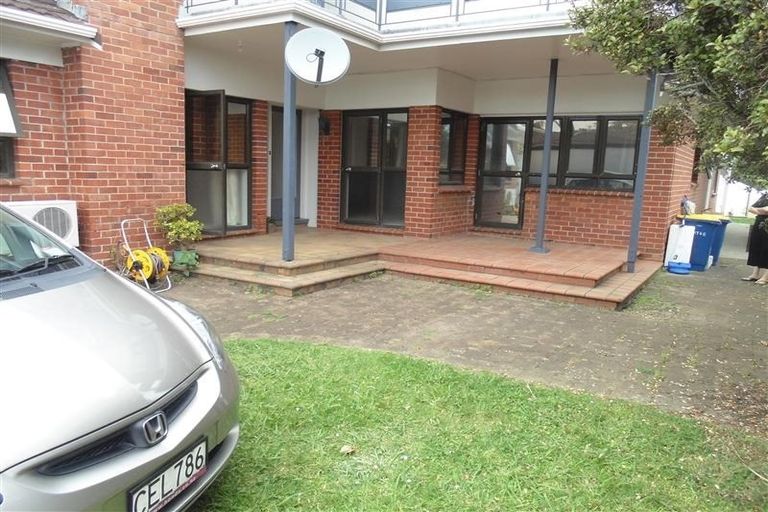 Photo of property in 48 Kitchener Road, Milford, Auckland, 0620