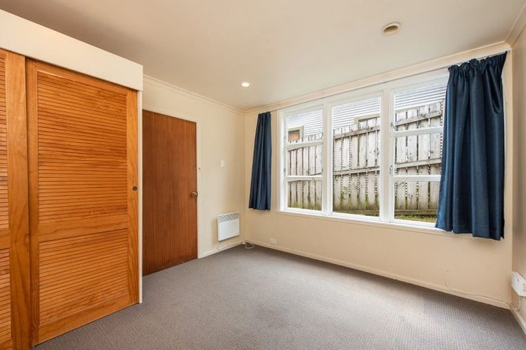 Photo of property in 235 Ohiro Road, Brooklyn, Wellington, 6021