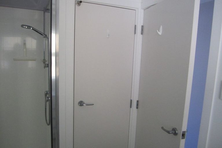 Photo of property in 2/10 Thurleigh Grove, Karori, Wellington, 6012