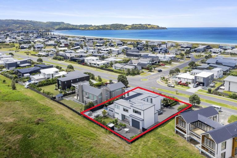 Photo of property in 114 Mangatawhiri Road, Omaha, Warkworth, 0986