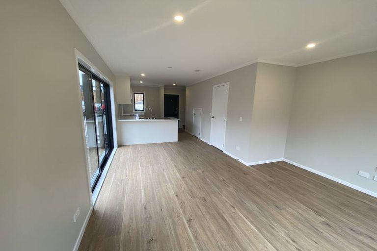 Photo of property in 42/125b Metcalfe Road, Ranui, Auckland, 0612