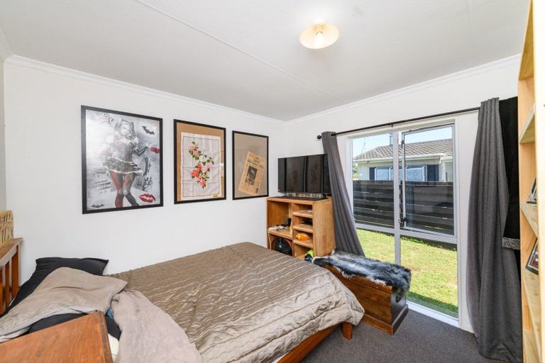 Photo of property in 60 Newton Place, Westbrook, Palmerston North, 4412