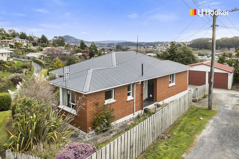 Photo of property in 2 Koremata Street, Green Island, Dunedin, 9018