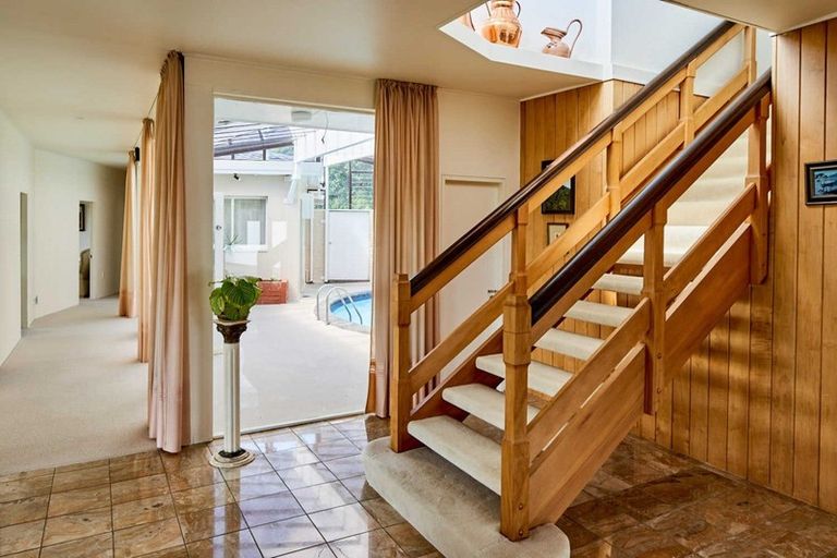 Photo of property in 45 Walter Road, Lowry Bay, Lower Hutt, 5013