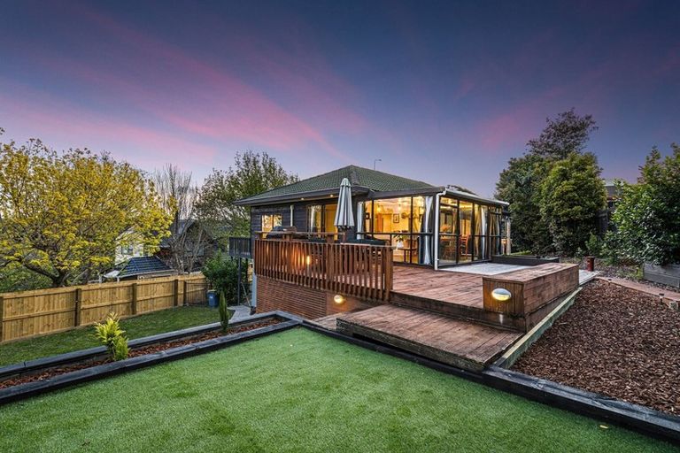 Photo of property in 119 West Harbour Drive, West Harbour, Auckland, 0618