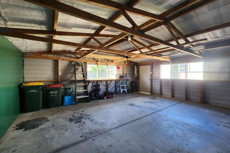 Photo of property in 143 Ngamotu Road, Spotswood, New Plymouth, 4310