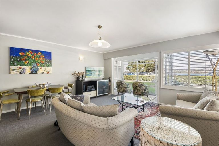 Photo of property in 2/21 Queens Parade, Devonport, Auckland, 0624