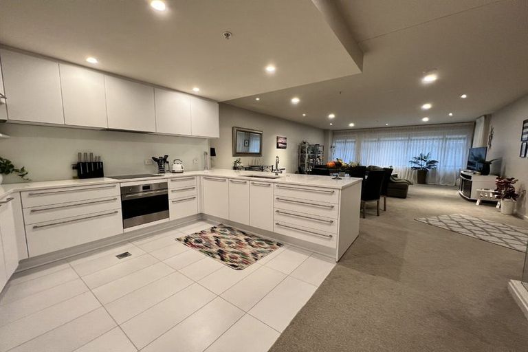 Photo of property in Kate Sheppard Apartments, 3b/42 Molesworth Street, Thorndon, Wellington, 6011