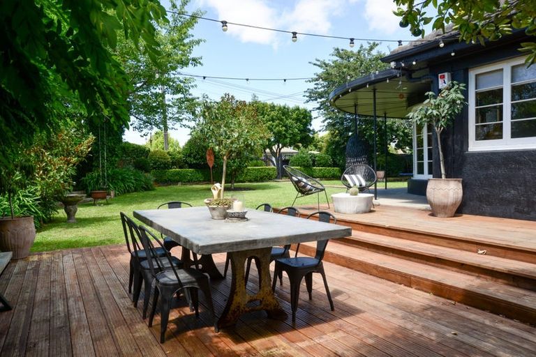 Photo of property in 27 Alfred Street, Fairfield, Hamilton, 3214