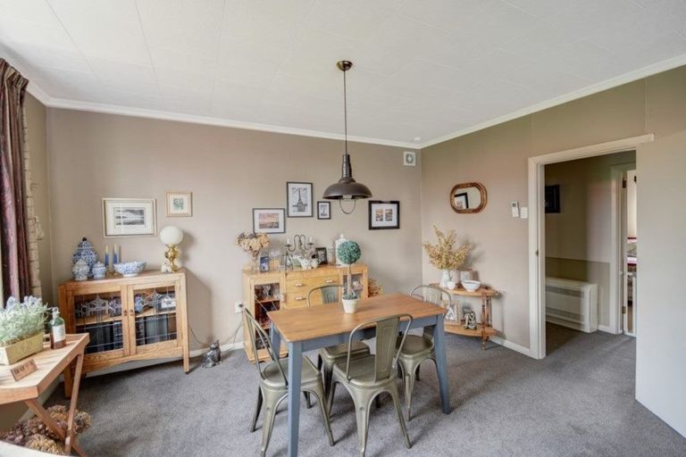 Photo of property in 126 Main Road South, Green Island, Dunedin, 9018