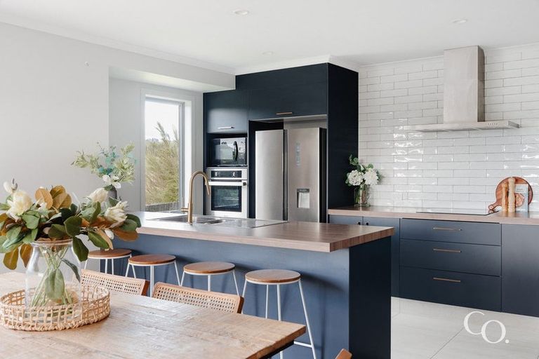 Photo of property in 72 Adler Drive, Ohauiti, Tauranga, 3112