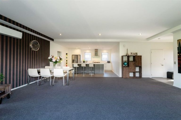 Photo of property in 32 Buckhurst Avenue, Wigram, Christchurch, 8042