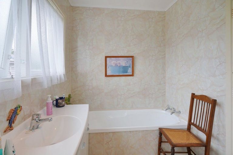 Photo of property in 8 Johnston Street, Waipara, 7483