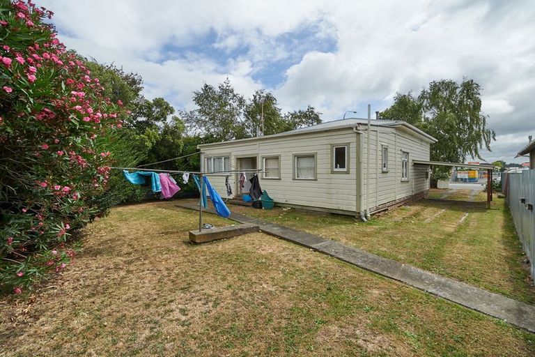 Photo of property in 4/82 Russell Street, Palmerston North, 4414
