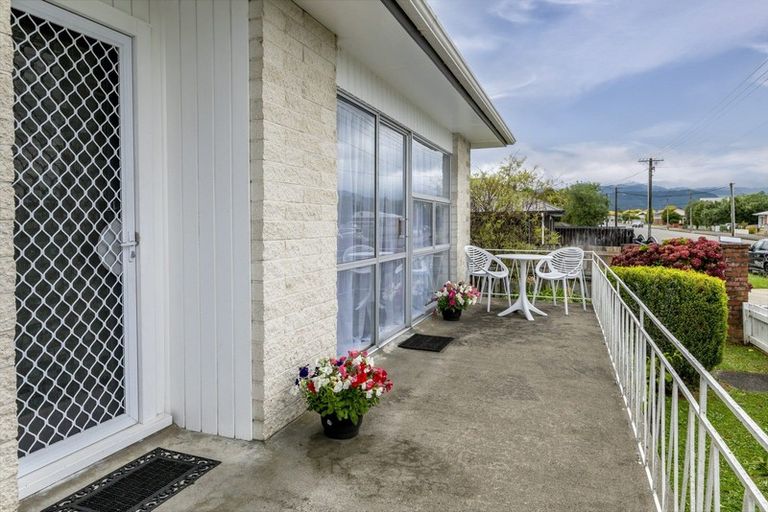 Photo of property in 36 York Street, Levin, 5510