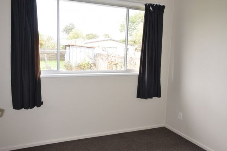 Photo of property in 37 Cunningham Street, Grasmere, Invercargill, 9810