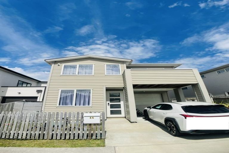 Photo of property in 64 Craigs Way, Hobsonville, Auckland, 0616