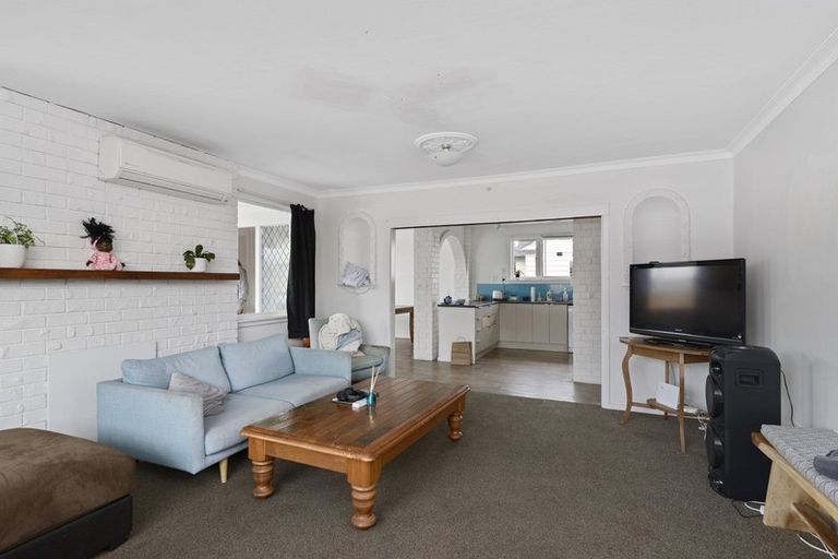 Photo of property in 56 Middlepark Road, Sockburn, Christchurch, 8042