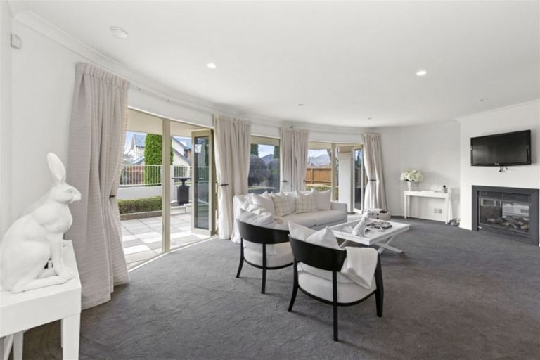 Photo of property in 8 Stableford Green, Burnside, Christchurch, 8053