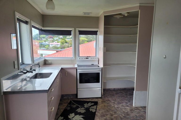 Photo of property in 110 Young Street, New Plymouth, 4310