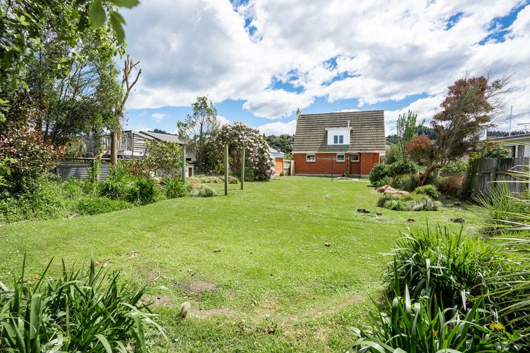 Photo of property in 44 Martin Road, Fairfield, Dunedin, 9018