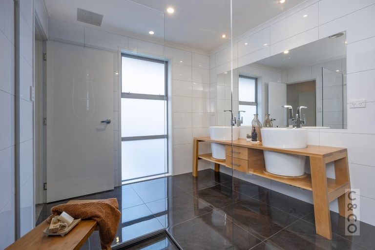 Photo of property in 19 Riverhead Point Drive, Riverhead, 0820