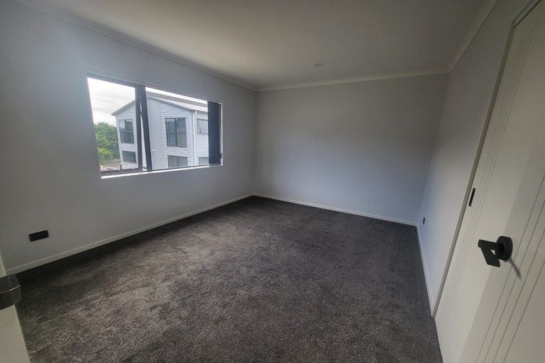 Photo of property in 8c Kent Road, Manurewa, Auckland, 2102