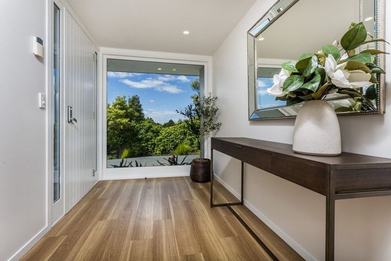 Photo of property in 9 Nicholson Place, Hillcrest, Auckland, 0627