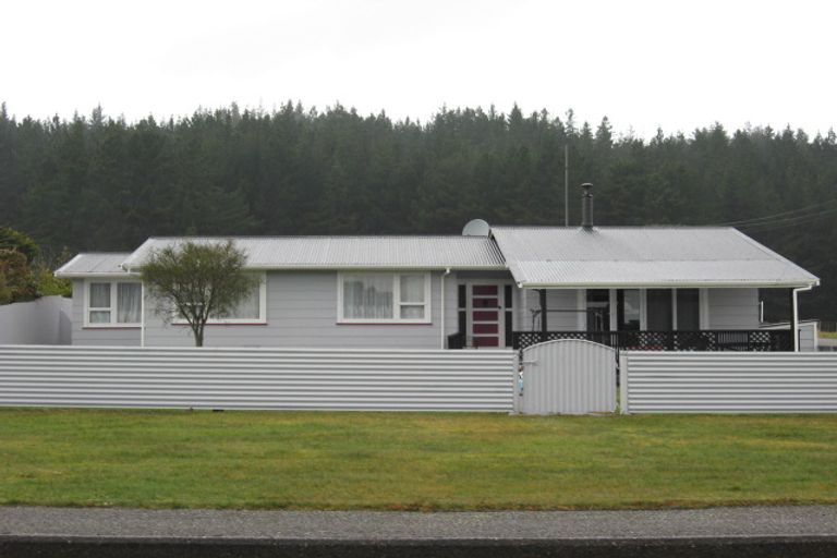 Photo of property in 44 Omapere Street, Dobson, Greymouth, 7805