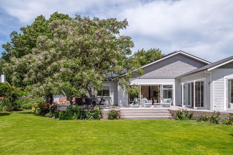 Photo of property in 16 Main Street, Greytown, 5712