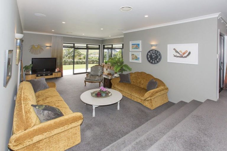 Photo of property in 36 Ripiro Drive, Baylys Beach, Dargaville, 0377