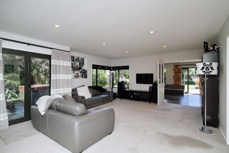 Photo of property in 15 Lexington Place, Shirley, Christchurch, 8061
