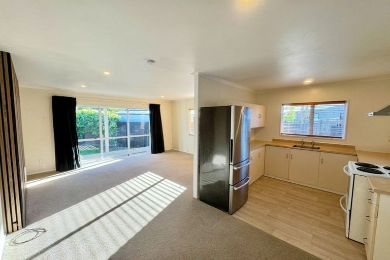 Photo of property in 5a Newton Place, Westbrook, Palmerston North, 4412