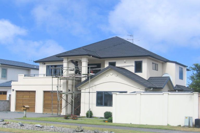 Photo of property in 7 Waterhouse Drive, Brooklyn, Wellington, 6021