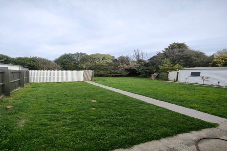 Photo of property in 5 Moyna Avenue, Dallington, Christchurch, 8061