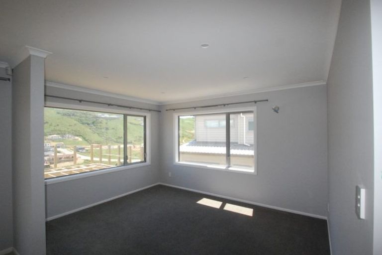 Photo of property in 8 Prestwich Rise, Churton Park, Wellington, 6037